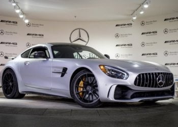 Best Luxury Sports Cars For World-Class Businessmen, 2019