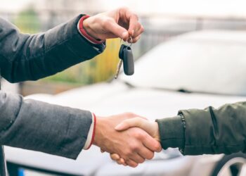 Sell Car For Cash – Why Should You Do It?